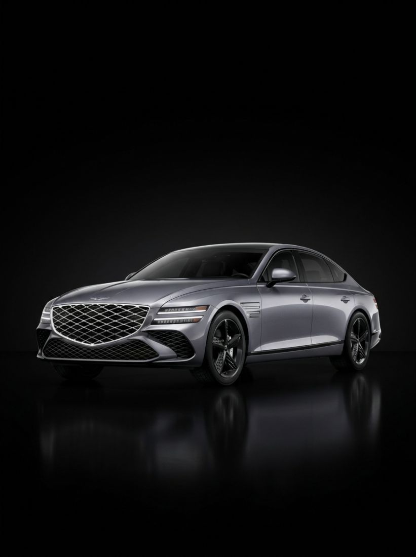 silver-Genesis-sedan-with-black-reflection-focusing-on-Genesis-Certified-Collision-Repair